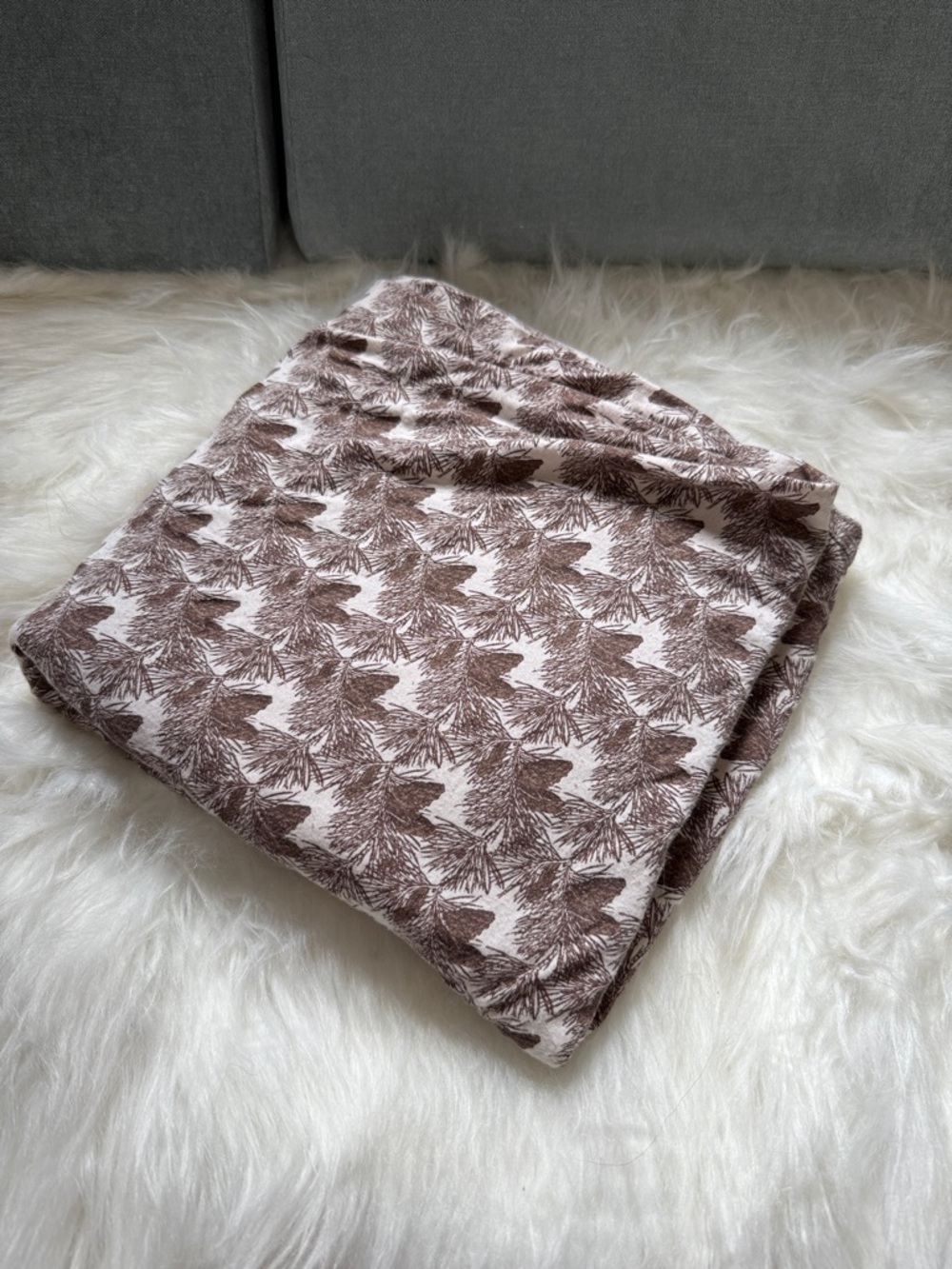 Kate Quinn Pinecone Double Layer Blanket